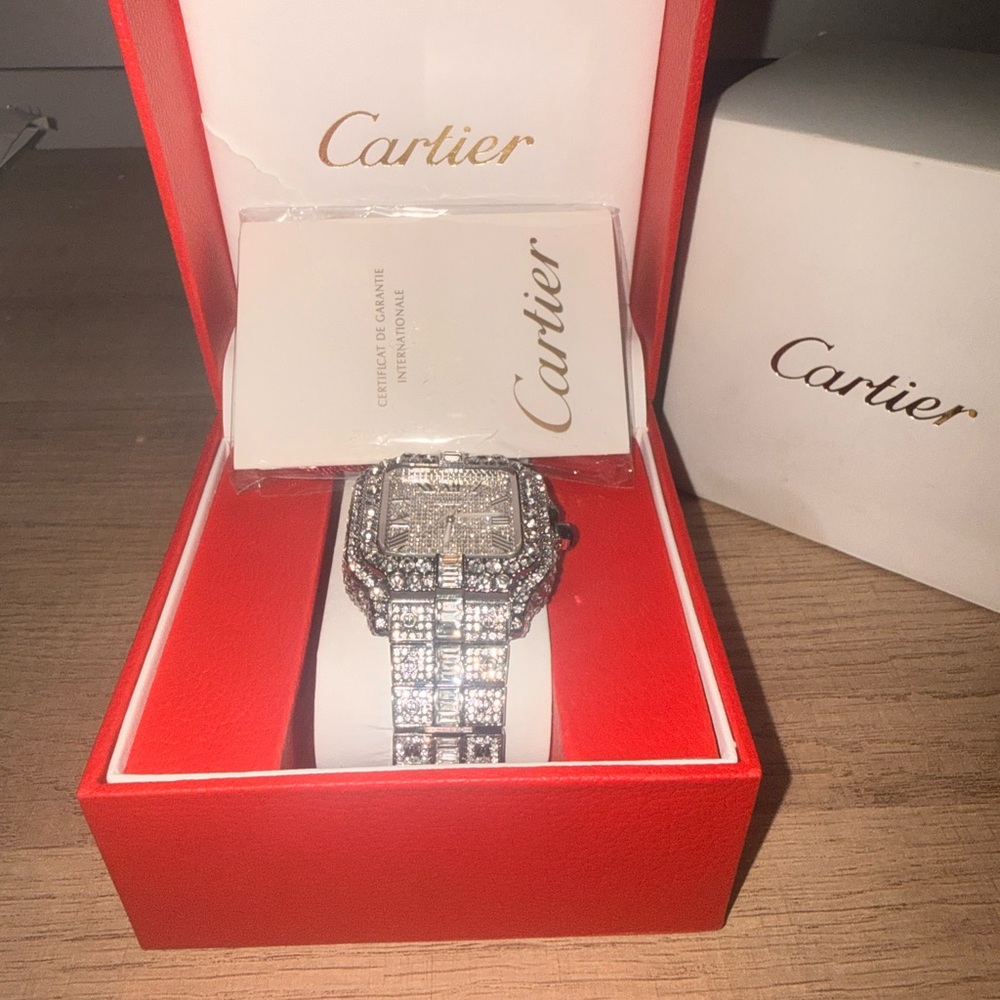Cartier Silver and White Diamond Watch VVS